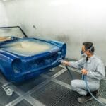 Wyposażenie i wymogi warsztatu lakierniczego mertsabanci-painter-5956473_1280